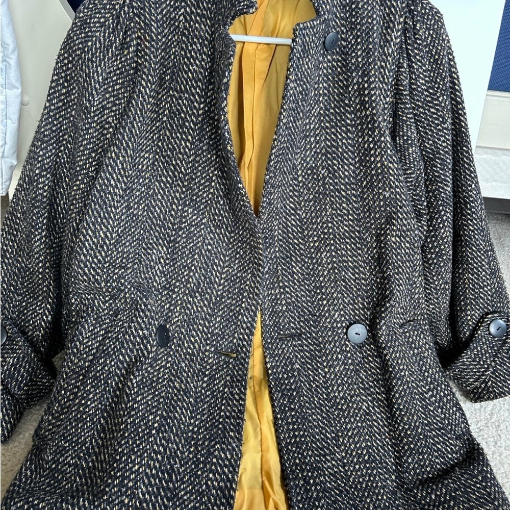 Women's Black and Gray Tweed Coat